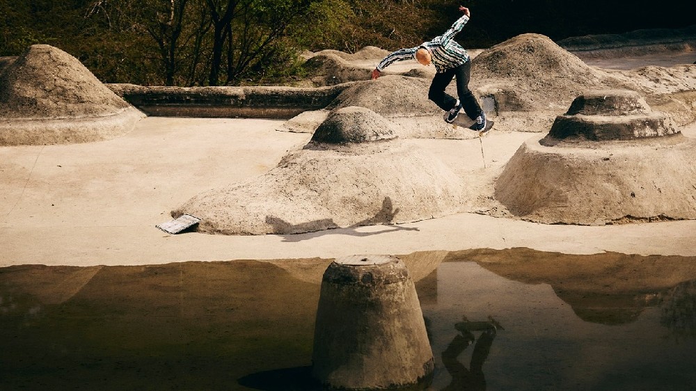 maxresdefault (33).jpg